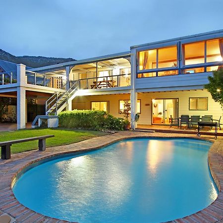 Atlantic Dream Beachfront Villa Скарборо Экстерьер фото