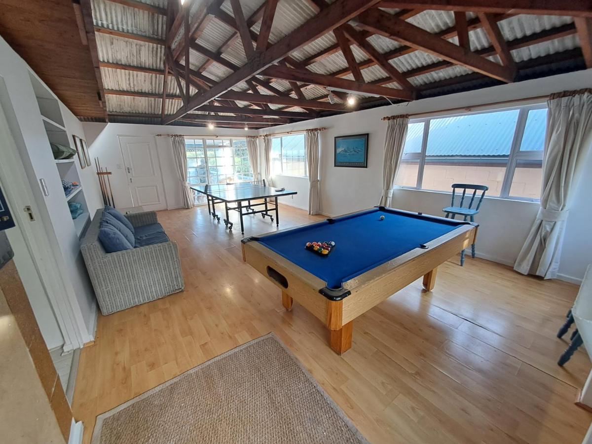Atlantic Dream Beachfront Villa Скарборо Экстерьер фото